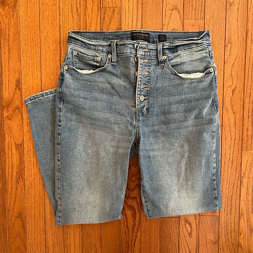 Women’s Blue Jeans